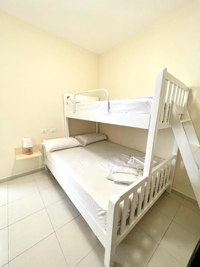 Brand New Apartament Durrës Esterno foto