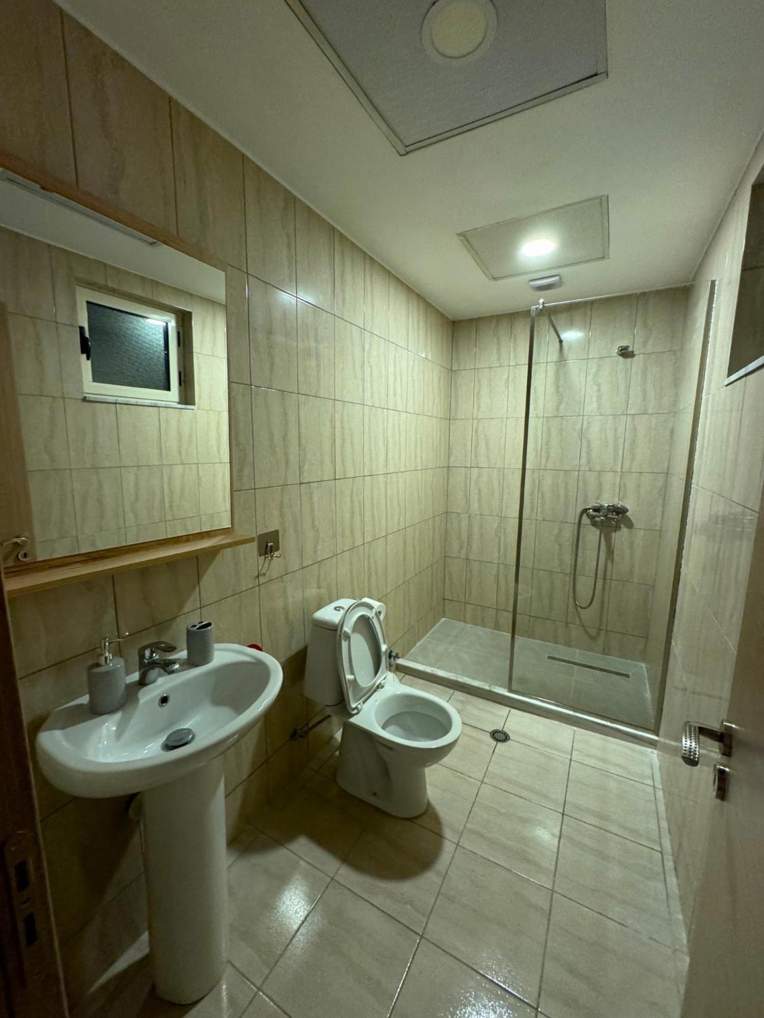 Brand New Apartament Durrës Esterno foto