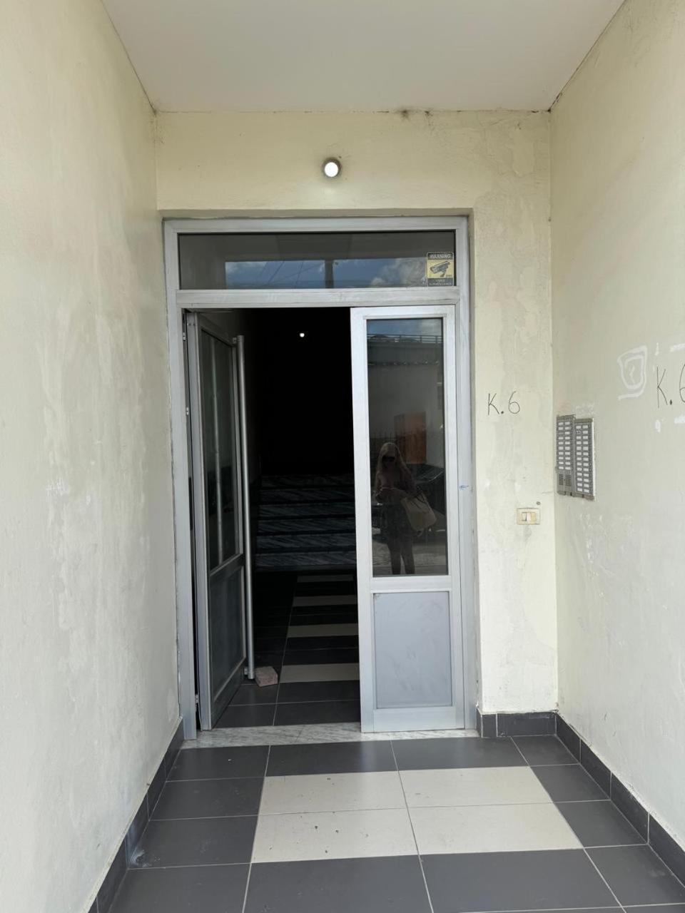 Brand New Apartament Durrës Esterno foto