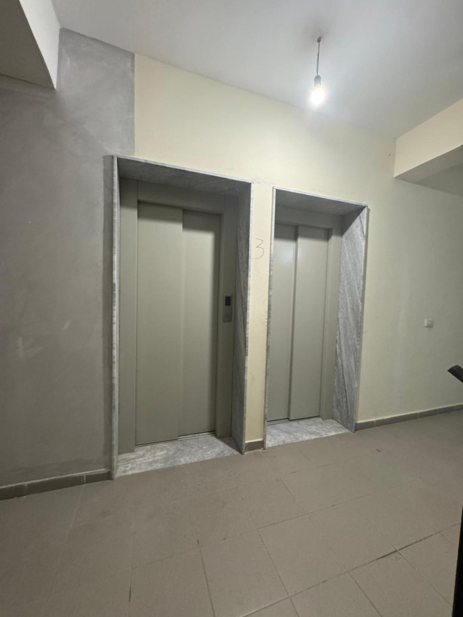 Brand New Apartament Durrës Esterno foto
