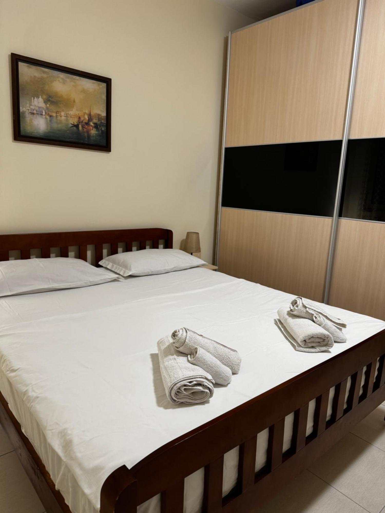 Brand New Apartament Durrës Esterno foto